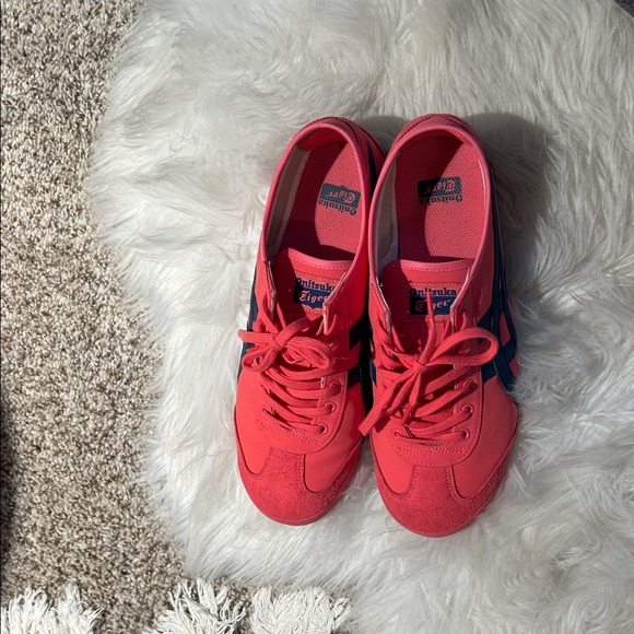 Onitsuka Tiger Mexico 66 Shoes in Pink Cameo. - Picture 4 of 8